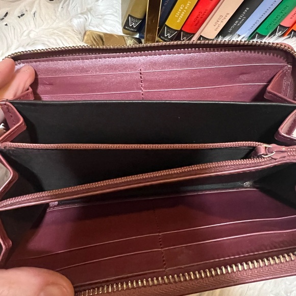 Gucci Cream and Pink Wallet - Picture 10 of 14